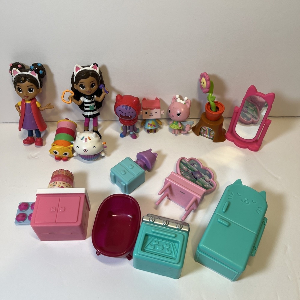 Big Lot Of Gabby's DollHouse Toys Figures With Furniture